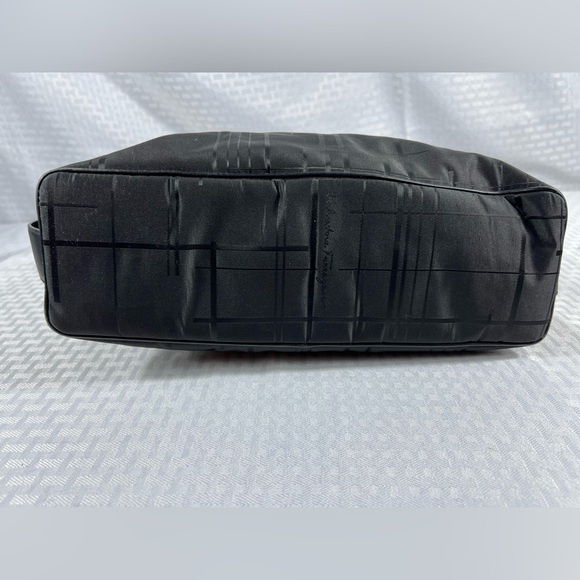 Salvatore Ferragamo Black Shoilder Bag in VGUC- - Picture 10 of 11